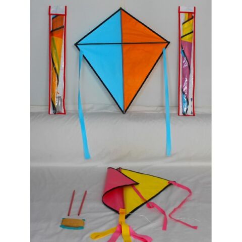 GÜLEN UÇURTMA / Hışır Kumaş Çerçeveli Elmas Uçurtma (Orta Boy) / İki Renk